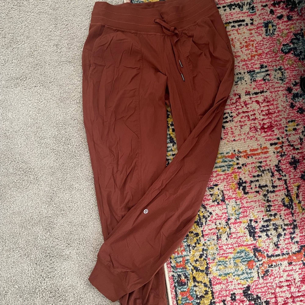 Lululemon joggers